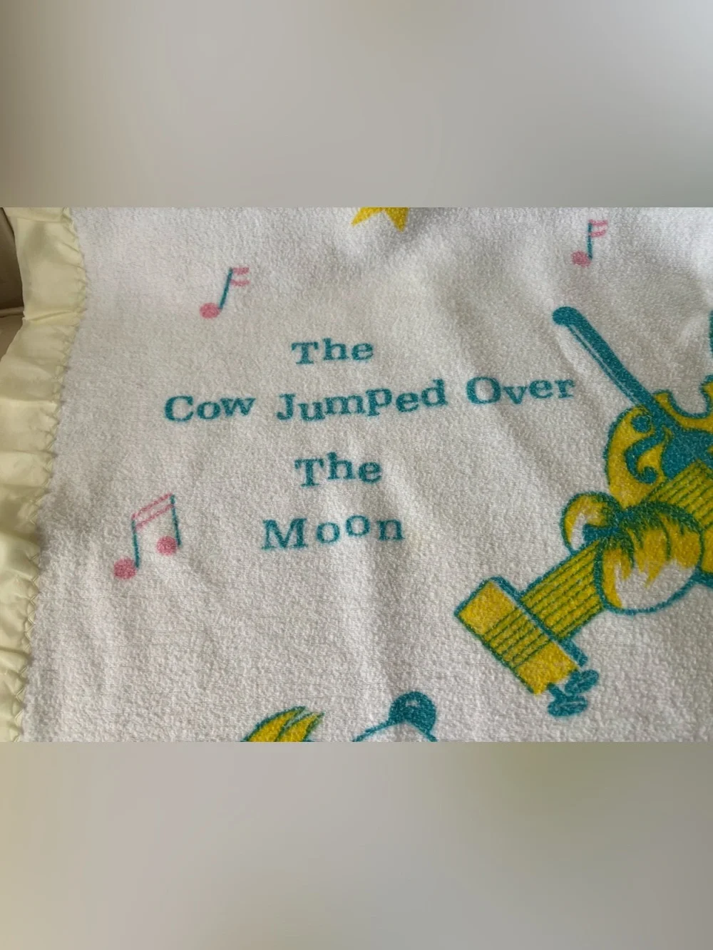 Vintage Nursery Rhyme Satin Trim Baby Blanket 44”x36”MCM